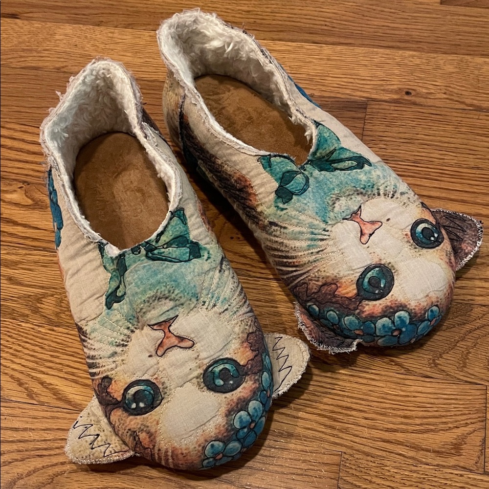Magnolia Pearl Birchy Quilted Cotton Faux Sherpa Lined Kitty 🐱 Slippers sz 40